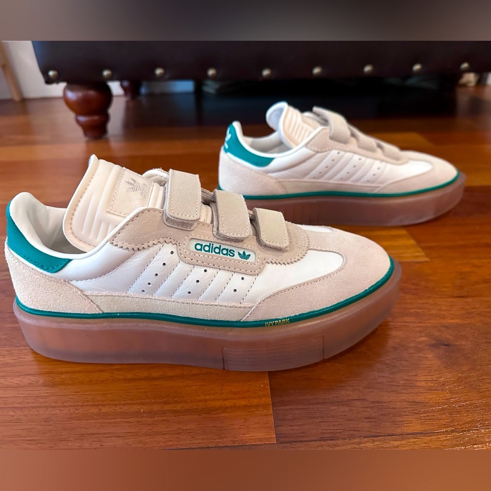 ADIDAS IVY PARK x Wmns Super Sleek 3 Strap 'Wonder White Gum'